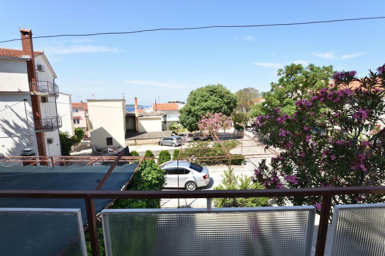 Apartment Maria Примоштен Экстерьер фото